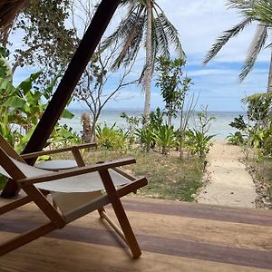 Holiday Three-Bedroom Home